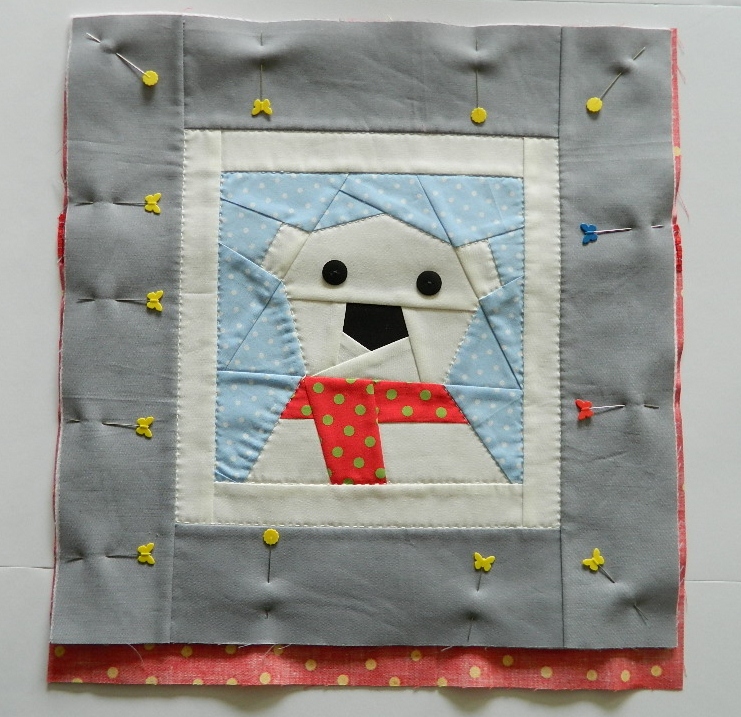 installing zipper closure in a pillow cover {tutorial}