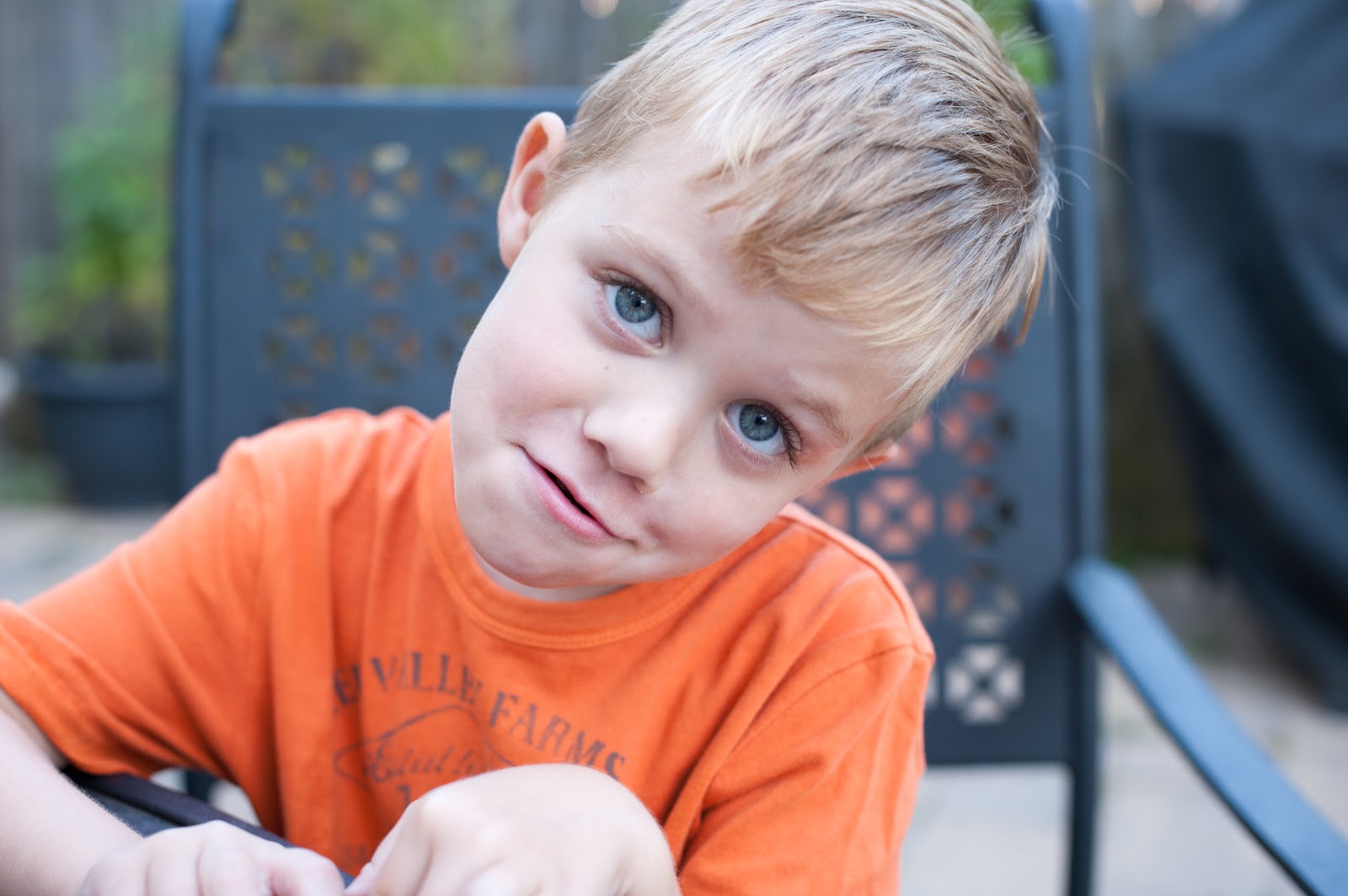Люк из джесси. Ar boy. Маллет для девочек 10 лет. Гермес trismeg boy. Двухлетний мальчик.