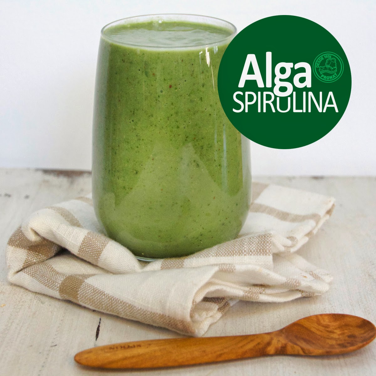 Licuado y beneficios de Alga Espirulina Salud y niños