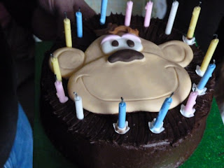 Whoopidooings: Monkey cake :)