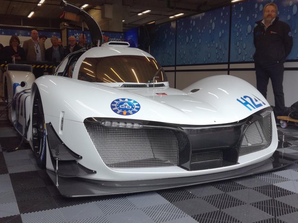 Continental Circus WEC ACO ajuda na construção da primeira equipa a