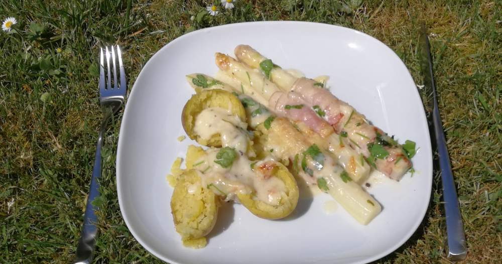 Barbaras Spielwiese: Spargel-Schinken-Röllchen, überbacken