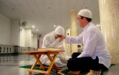 4 Panduan Mencari Suami Yang Baik