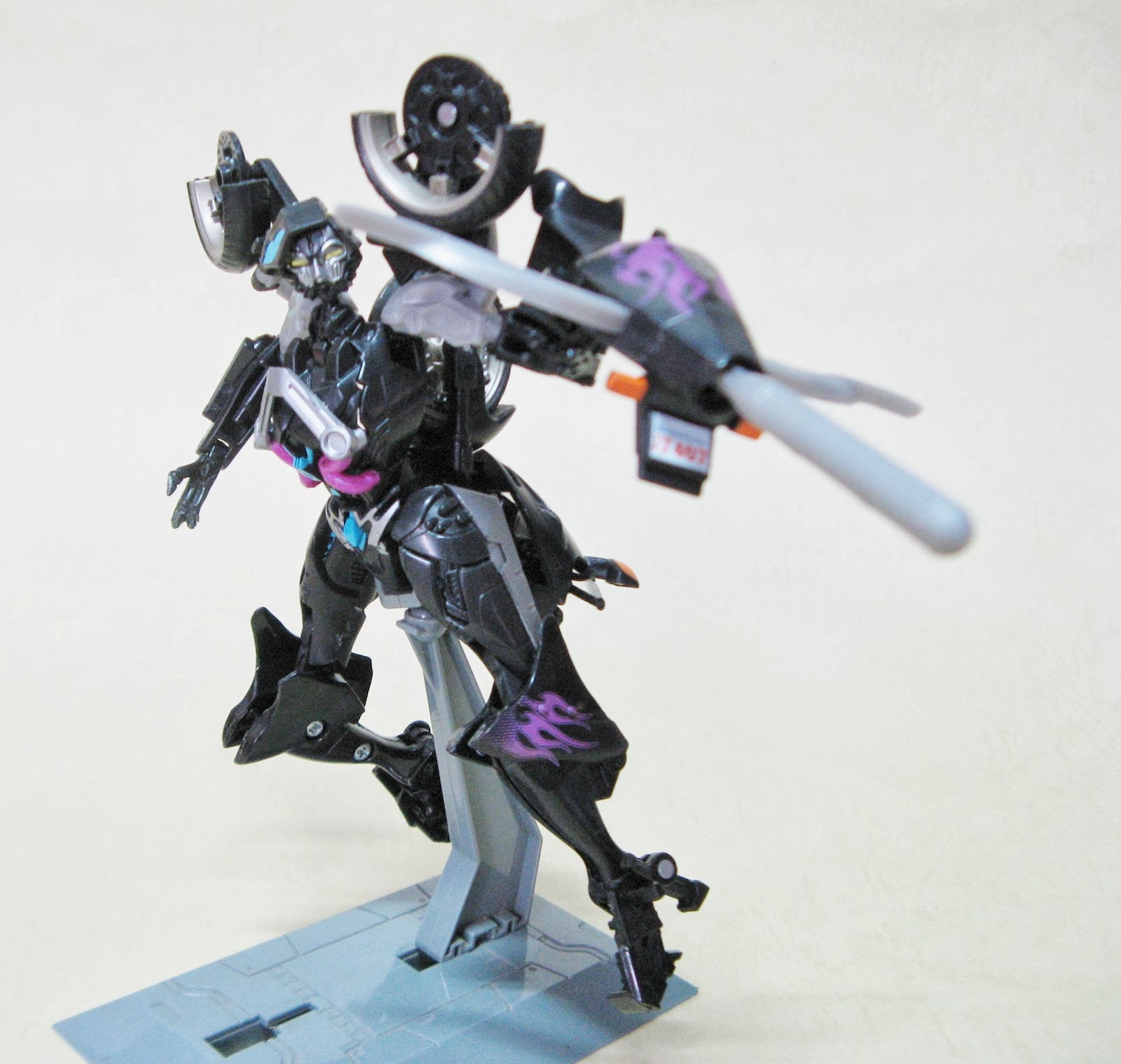 TransformersThe Movie Deluxe class BLACK ARCEE變形金剛大電影豪華級黑色雅茜