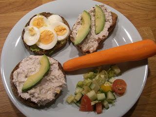 Matiga%2Bmackor%2Bmed%2Btonfiskr%25C3%25B6ra%2B%25283%2529 - Matiga lunchmackor