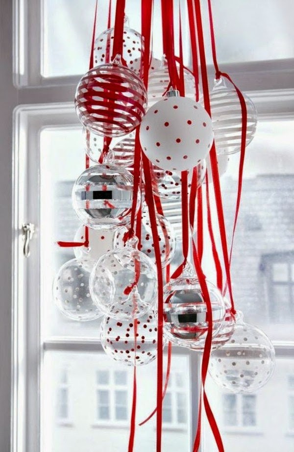 Christmas tree decoration with a maritime theme of shells and other ideas