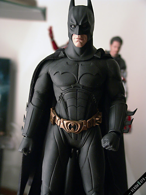 Hot Toys Batman Begins / Bruce Wayne 1/6
