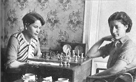 Partida de ajedrez Sonia Graf contra Montserrat Puigcercós
