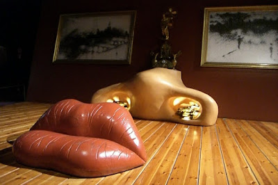 Mae West Room in Theater-Museum Dalí