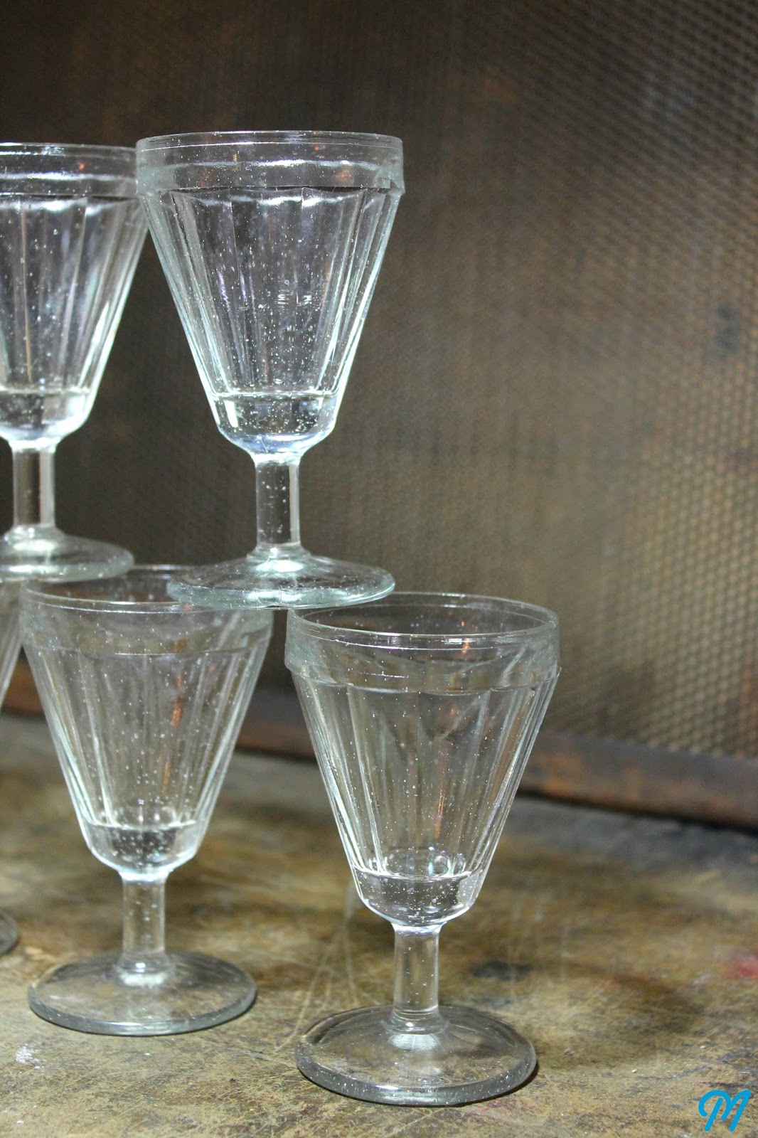 verre a pied 1930