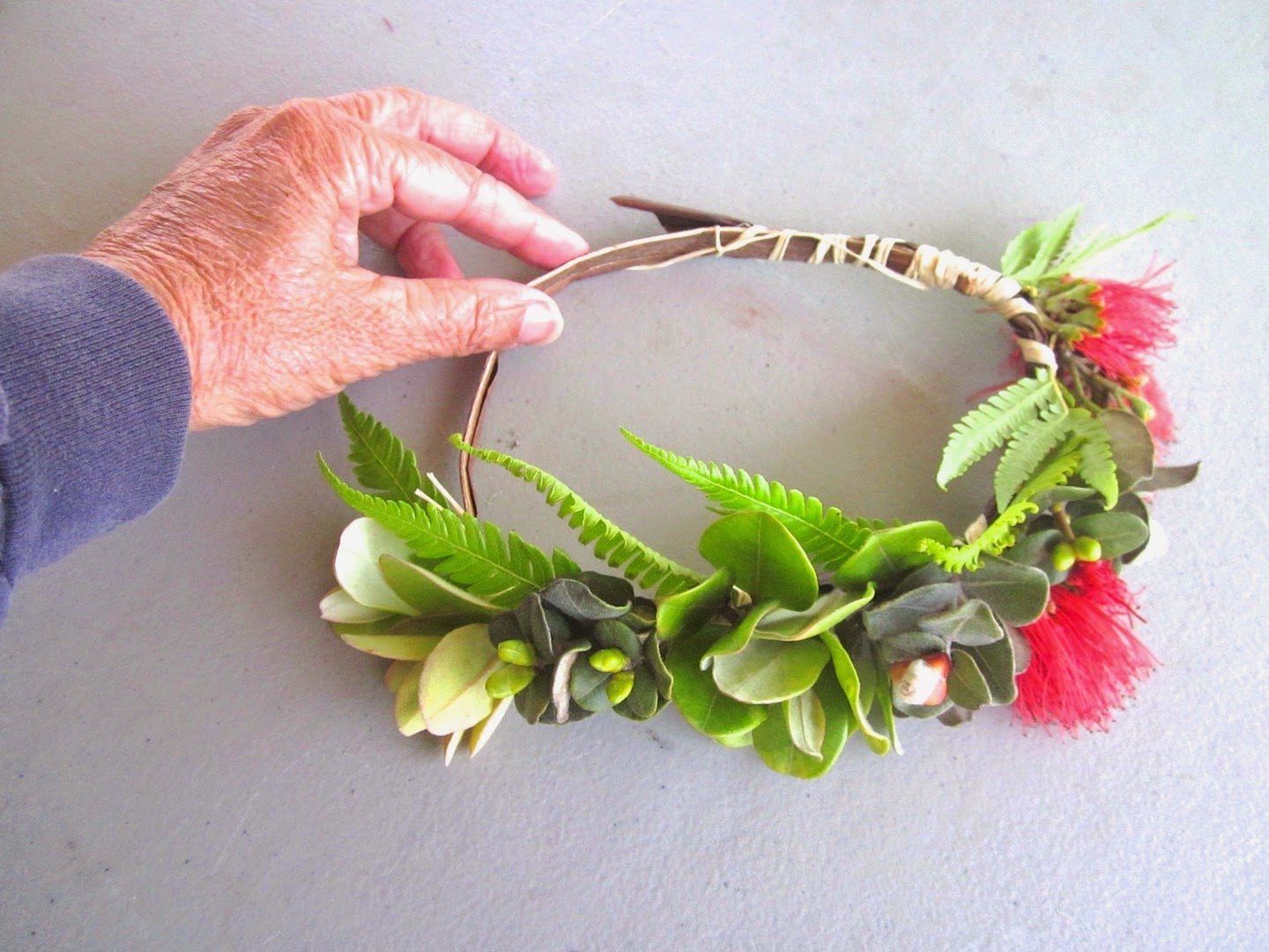 Custard and Clues Making Leis