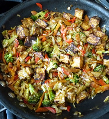 tofu and vegetable stirfry with peanut butter