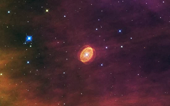 Teleskop Hubble Menangkap Citra Bintang yang Akan Meledak