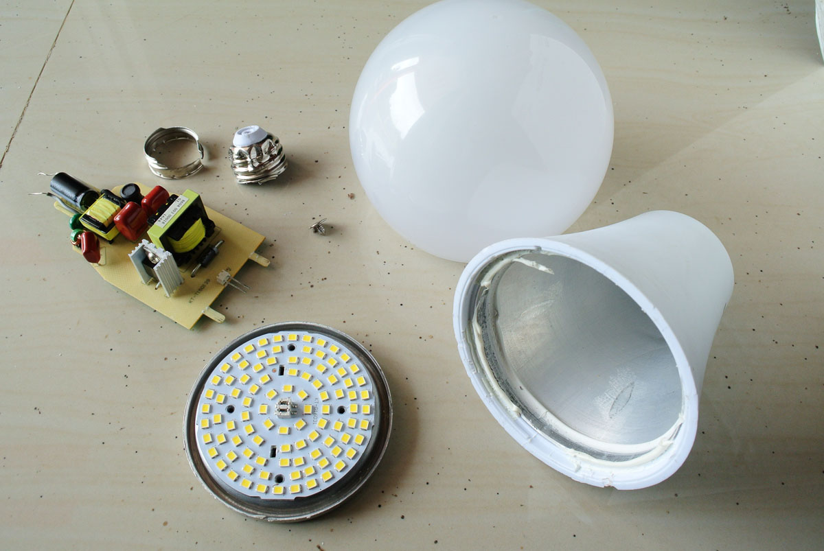Tjeret File Bedah Philips Led Bulb 23w Teardown