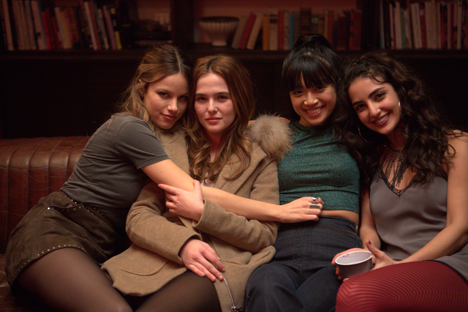 Счастье женщины. Девушка проживает 7 жизнь. Девушка проживает 7 жизнь. Девушка проживает 7 жизнь. Девушка проживает 7 жизнь.