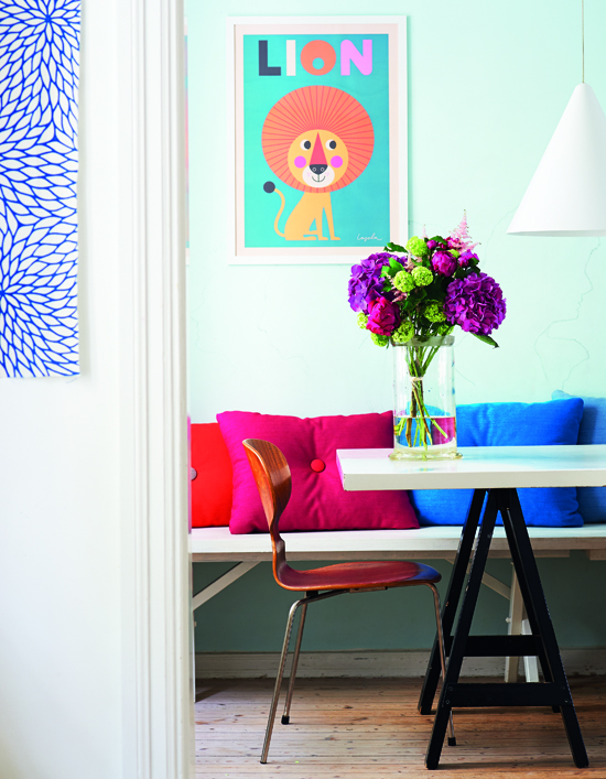 Bright Bazaar: Embracing Colour For Make-Your-Smile Style Book by Will Taylor