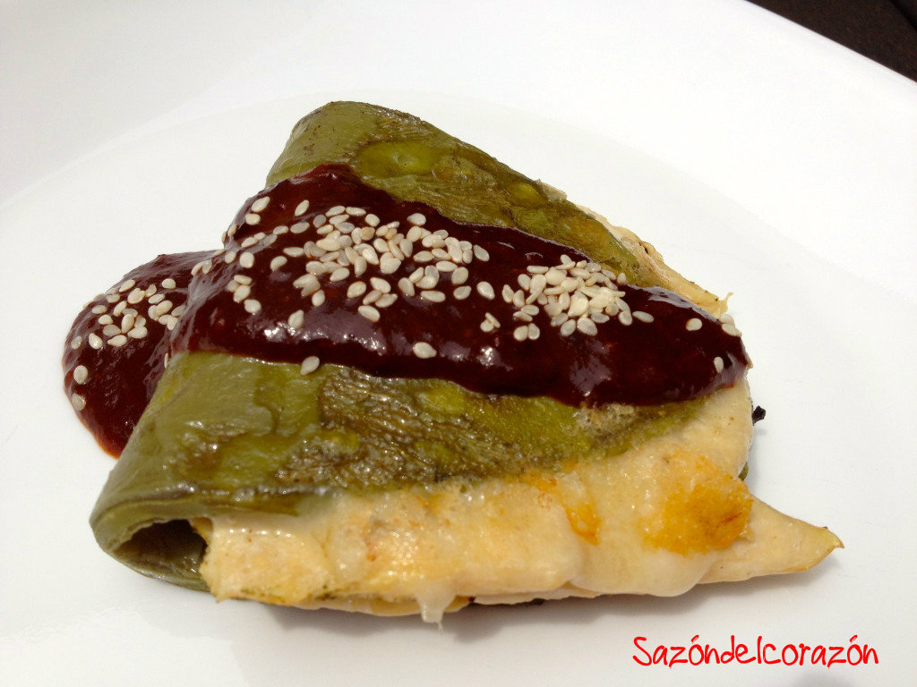 Sazón del corazón Quesadilla de nopal con pollo