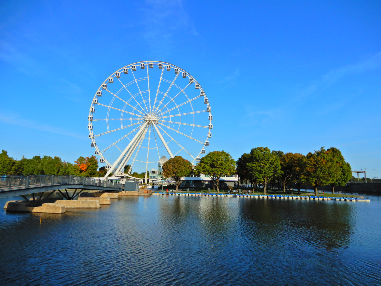 Teena in Toronto: La Grande Roue de Montréal, Montreal, QC