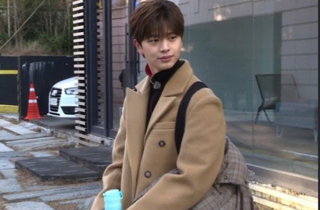 lee seung gi yang se hyung sungjoyfamily 171231 the butlers sungjae lee seung gi lee seung gi yang se hyung sungjoyfamily 171231 the butlers sungjae lee seung gi
