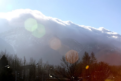 Wypoczynek pod Giewontem: Wiatr halny.