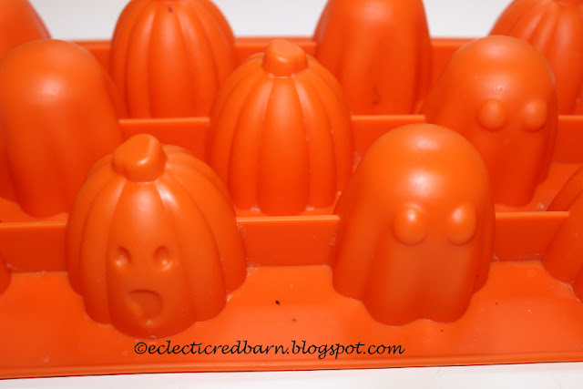 Eclectic Red Barn: Ghosts and Pumpkin Cake Pan