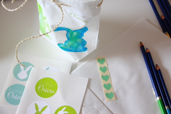 binedoro Blog, DIY, Ostern, Osterkörbchen, Kraftpapier, Aquarell, Hase, miomodo Material binedoro Blog, DIY, Ostern, Osterkörbchen, Kraftpapier, Aquarell, Hase, miomodo Material