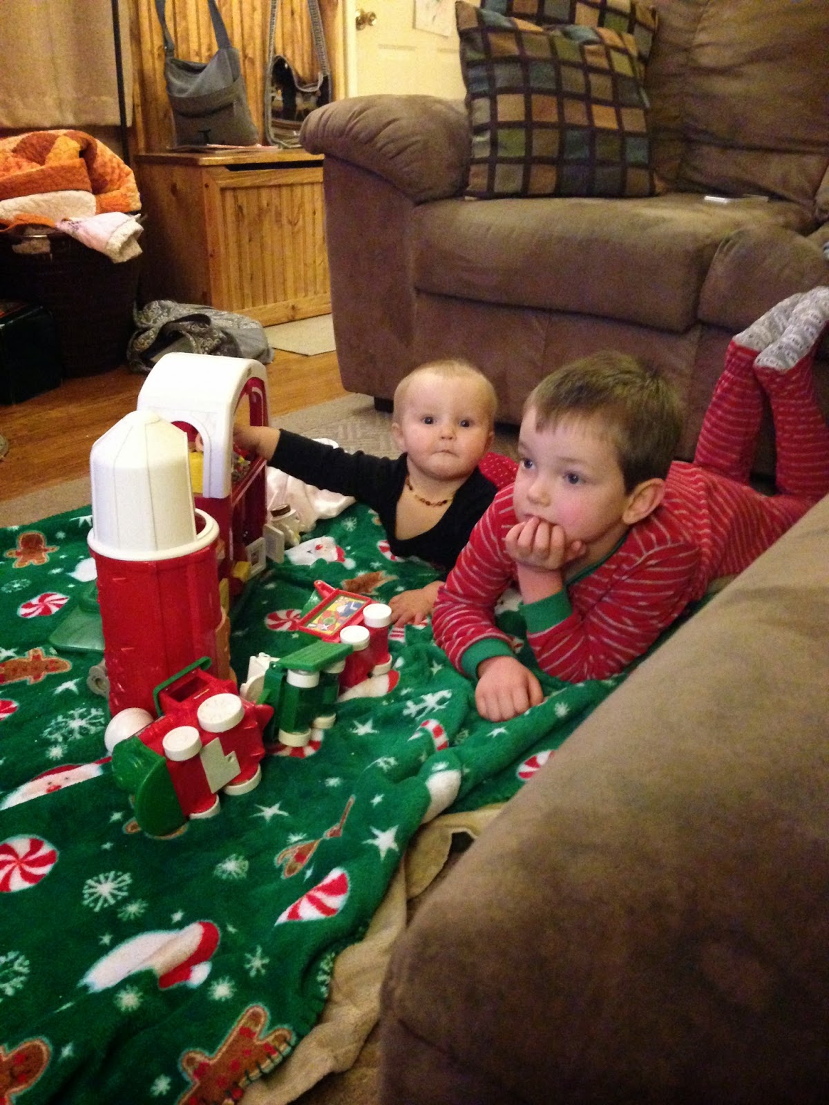 Life with the Lasleys Pizza Picnic and Rudolph!