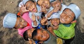 “ATOUNA EL TOUFOULE” (give us a chance ) With lyric &amp; Translate