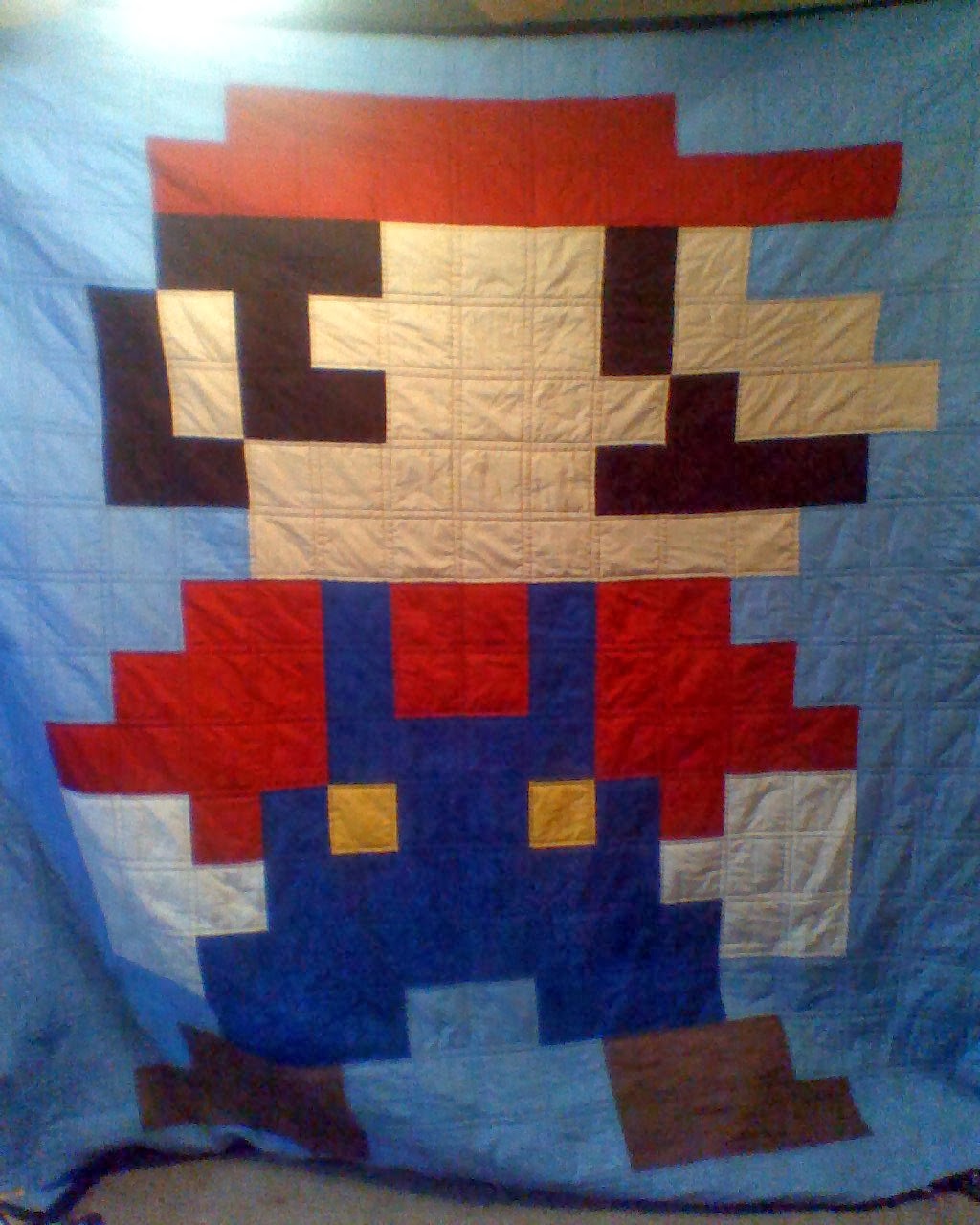 AddictedToNeedleAndThread Mario Quilt and Pillowcase