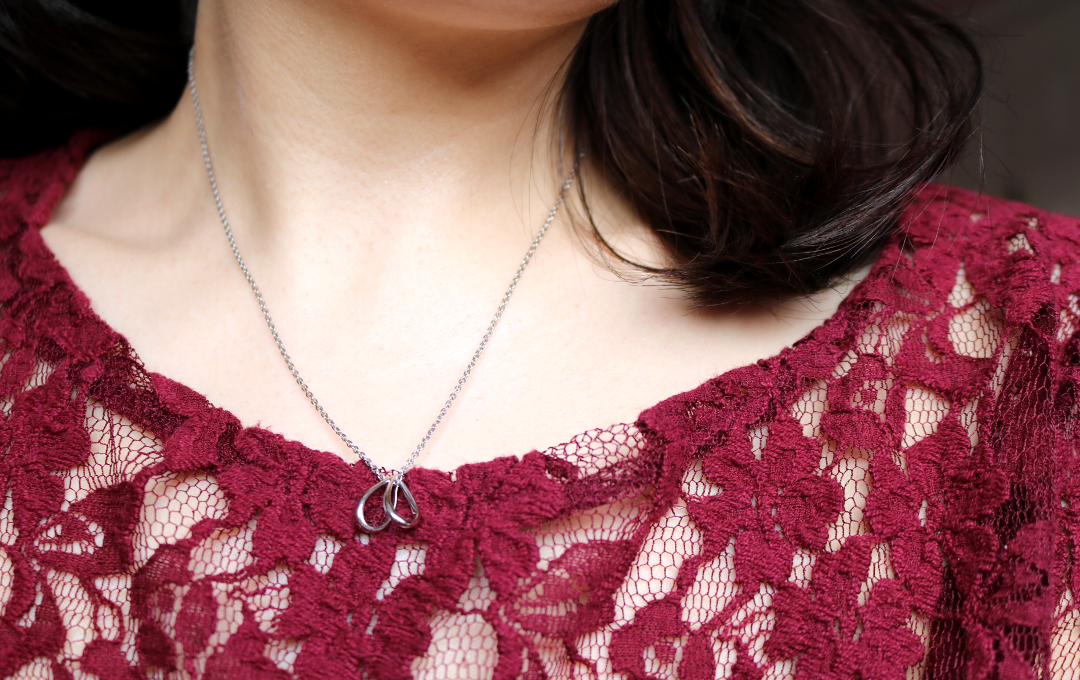 Sacet Lujia Perched Butterfly Necklace review