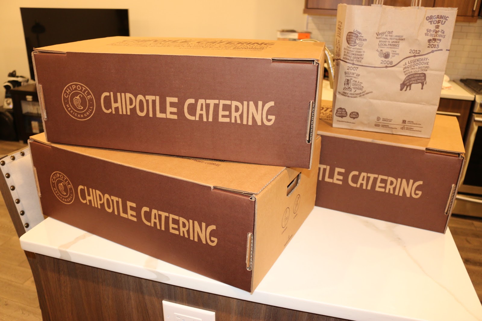 Belly of the Pig *HOLIDAY GIVEAWAY* Chipotle Mexican Grill Holiday