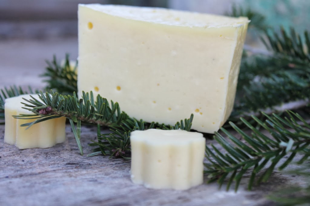 Cascaval de casa, dupa reteta mamei, sub supravegherea mamei