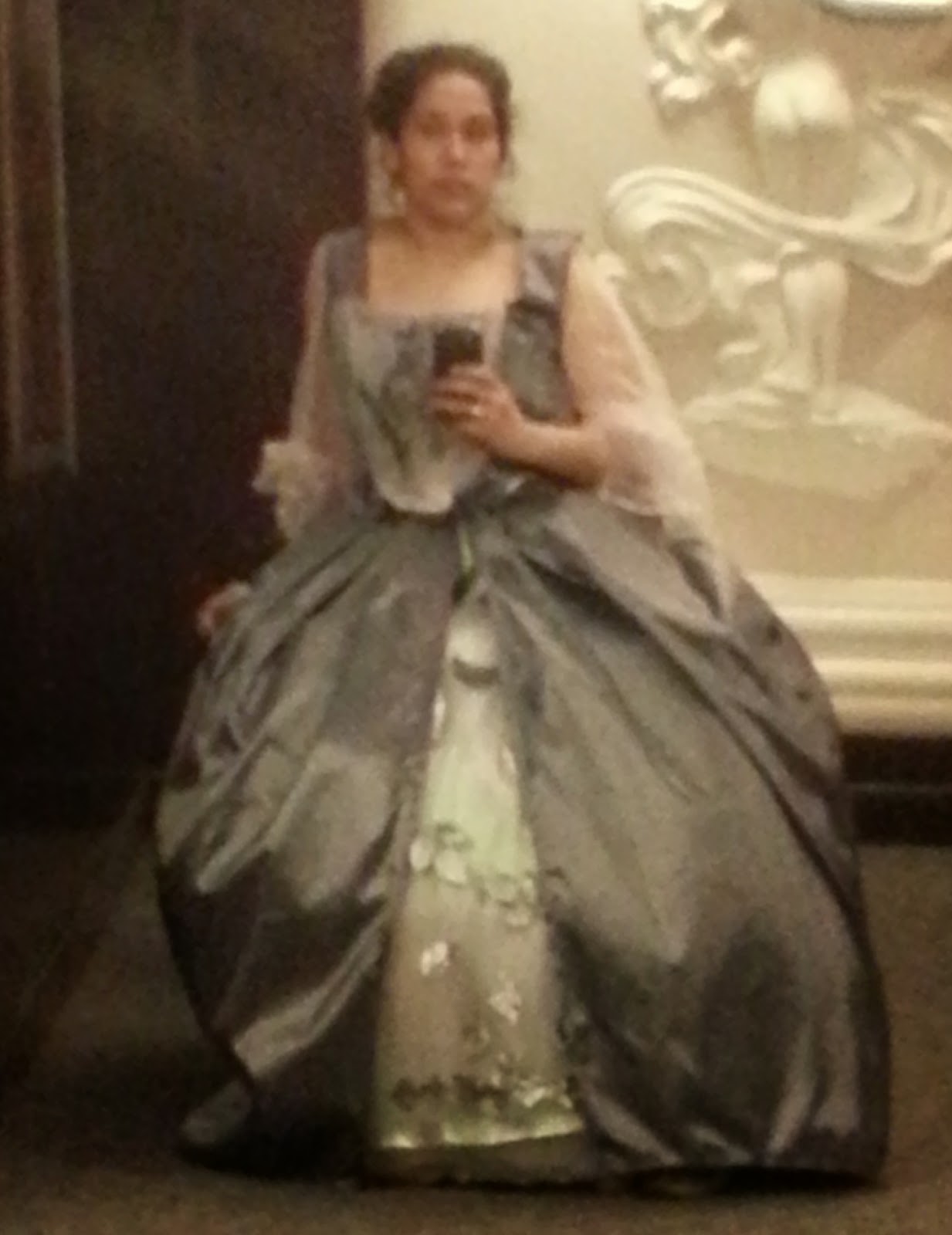 Jenjuli Art: Outlander Cosplay!! Claire's wedding dress