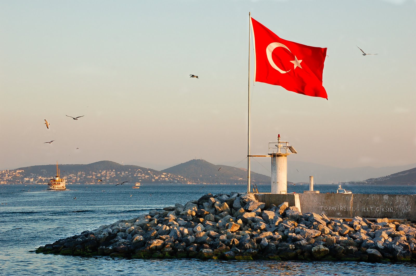 Light Places Time Princess Island Istanbul Turkey cross-over-image-by-kyalbrownart-3991995-zerochan-anime-image-board