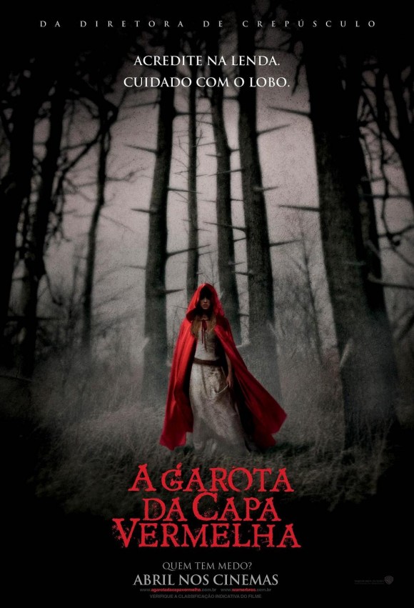 No filme Valerie (Amanda Seyfried), uma bela garota ligada a dois homens. Ela é apaixonada pelo melancólico forasteiro Peter (Shiloh Fernandez), porém seus pais a prometeram em casamento ao abastado Henry (Max Irons). Inconformados com a situação, Valerie e Peter planejam fugir, até que tomam conhecimento de que a irmã mais velha de Valerie foi morta pelo lobisomem que vaga pela escura floresta que rodeia o vilarejo onde moram.