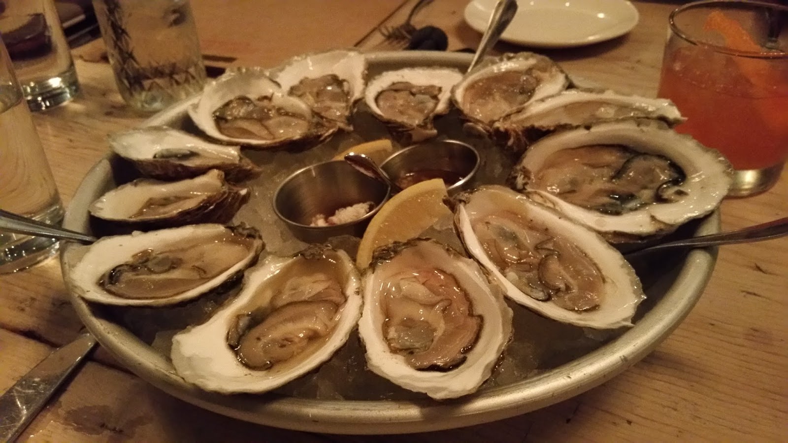 What types of oysters are great to eat in Boston? Vu Long Tran