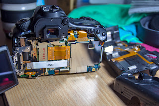 Canon EOS 60D: Back cover removed