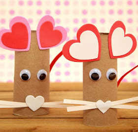 http://nontoygifts.com/paper-roll-heart-mouse-craft-for-kids/