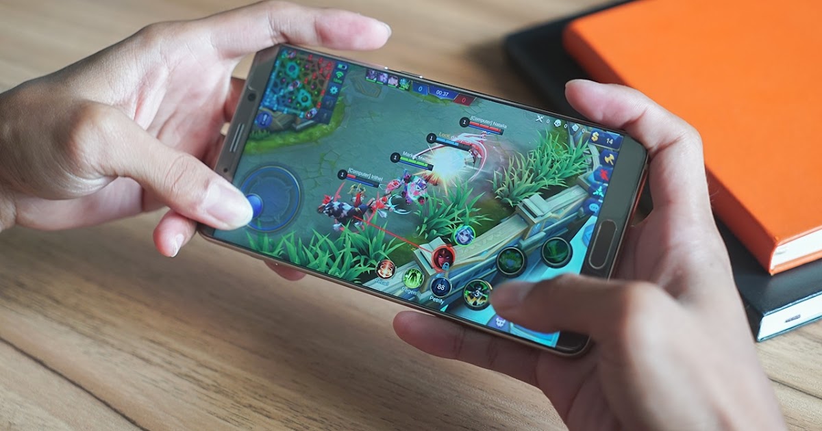 Mayor bans gov’t employees from playing mobile games during office