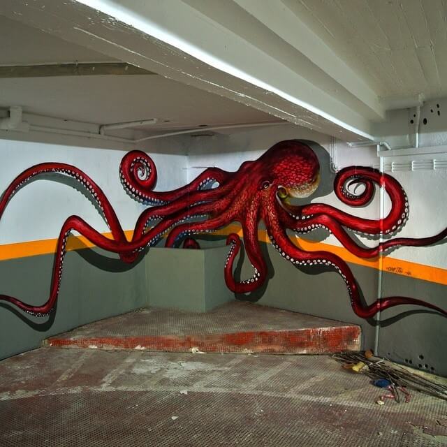 07-Octopus-Odeith-Urban-Sites-Beautified-with-Street-Art-www-designstack-co