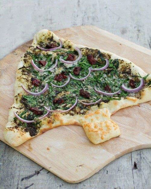 Christmas Tree Pizza