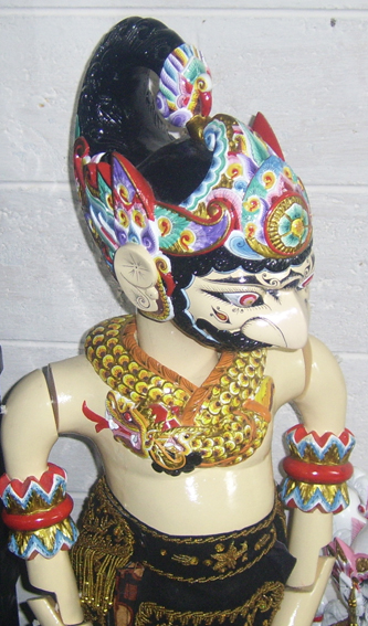 Pengrajin Wayang Golek Bima