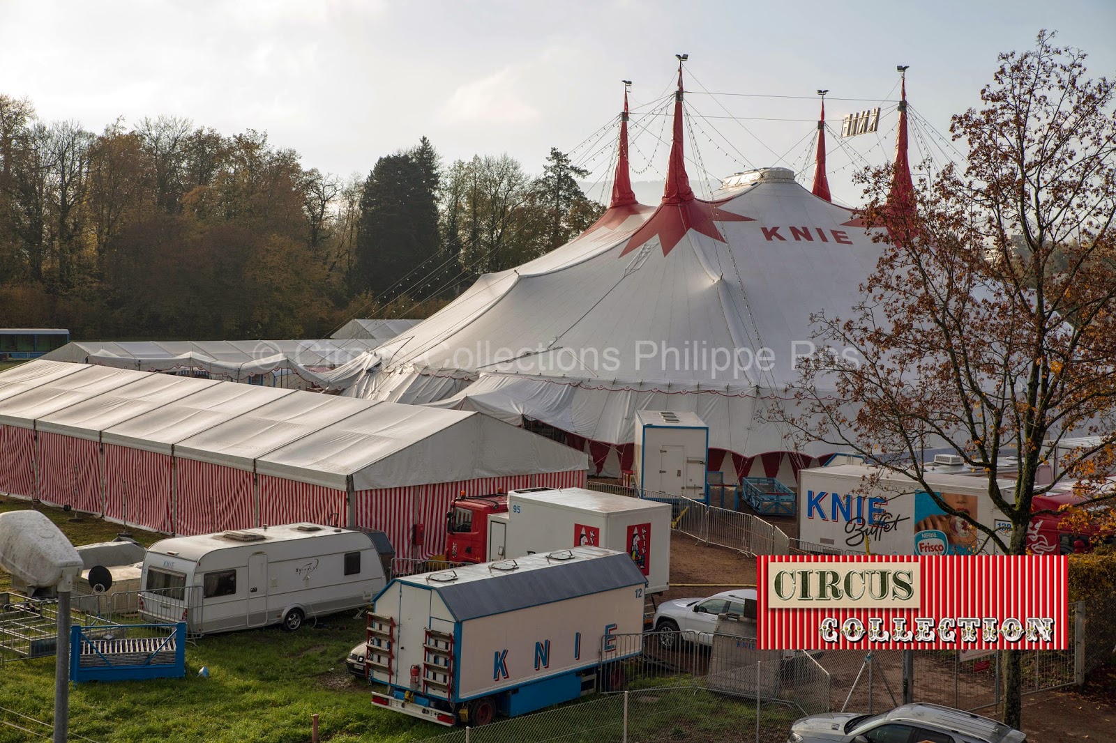 tente écuries des éléphants roulotte et chapiteau du Cirque Knie à Fribourg