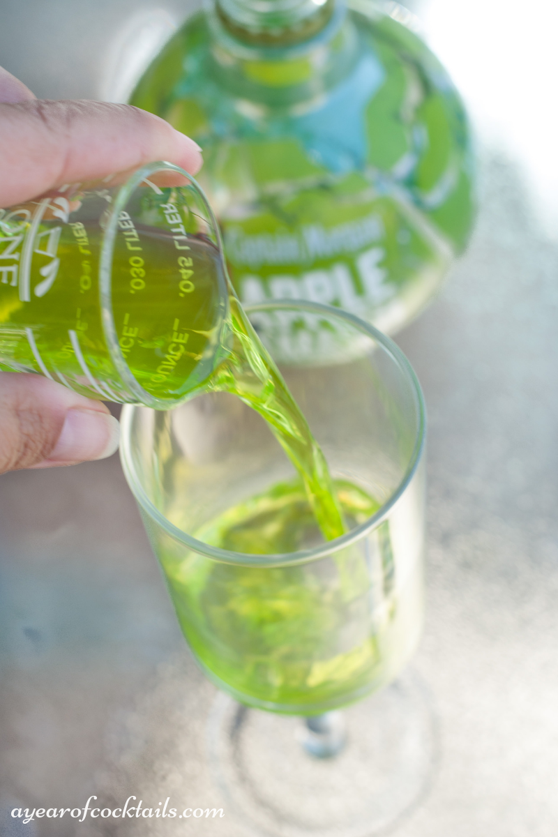 Captain Apple Smash & Ginger A Year of Cocktails