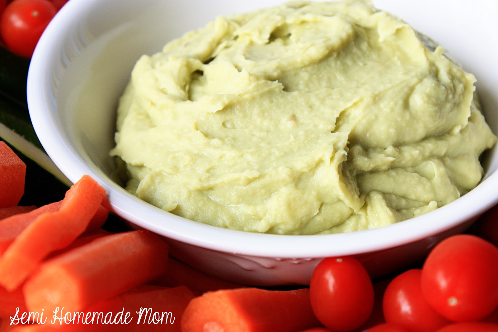 Avocado white bean hummus - Homegrown in the Valley Avocado white bean hummus - Homegrown in the Valley