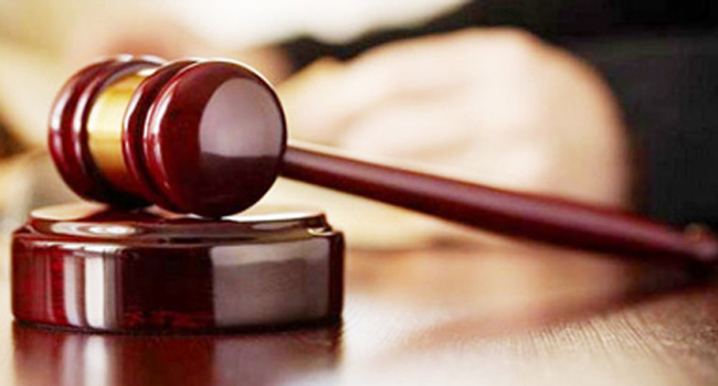 Contoh Makalah Hukum Kepailitan