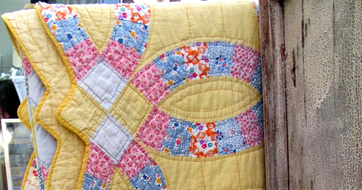 The Quilt Ladies Yellow Double Wedding Ring Quilt
