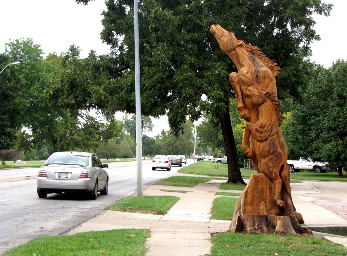 Tulsa Gentleman Chainsaw Carving Wild Horses