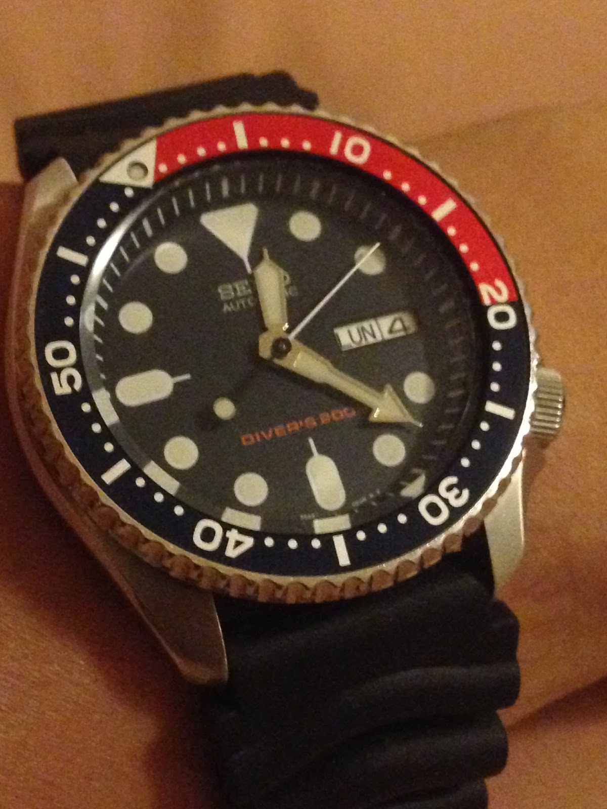 My Eastern Watch Collection: Seiko SKX009K1 Automatic Professional Diver  200M - A Good Cheap Watch, A Review