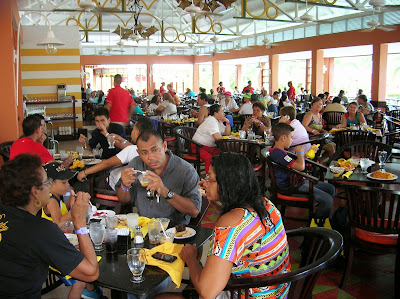 Restaurante Atlantis, Hotel Royal Decameron Resort Panamá, round the world, La vuelta al mundo de Asun y Ricardo, mundoporlibre.com